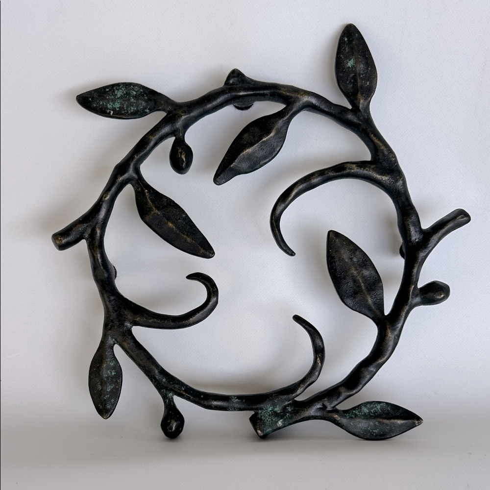 Michael Aram Leaf Vine Trivet Hot Plate Wreath 8" Signed